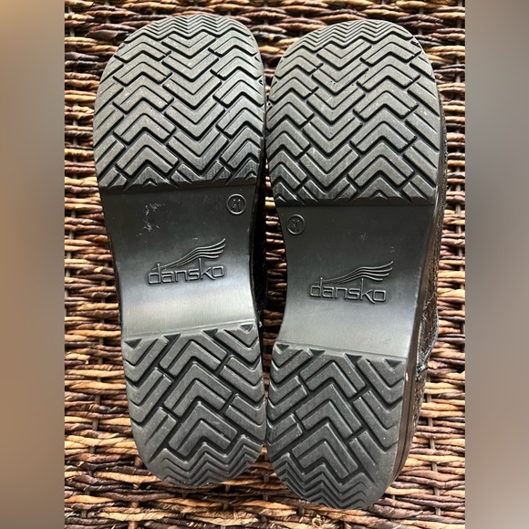 Dansko shiny copper/metallic clogs, size 41 - Picture 5 of 7